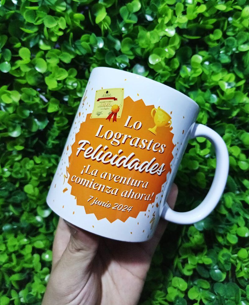 Taza Blanca Personalizada Recuerdo De Graduados - Imagen 2